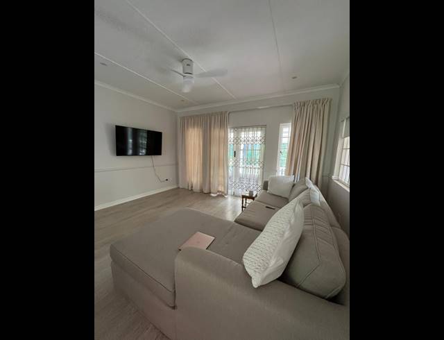 1 BEDROOM ROOM TO LET IN GILLITTS